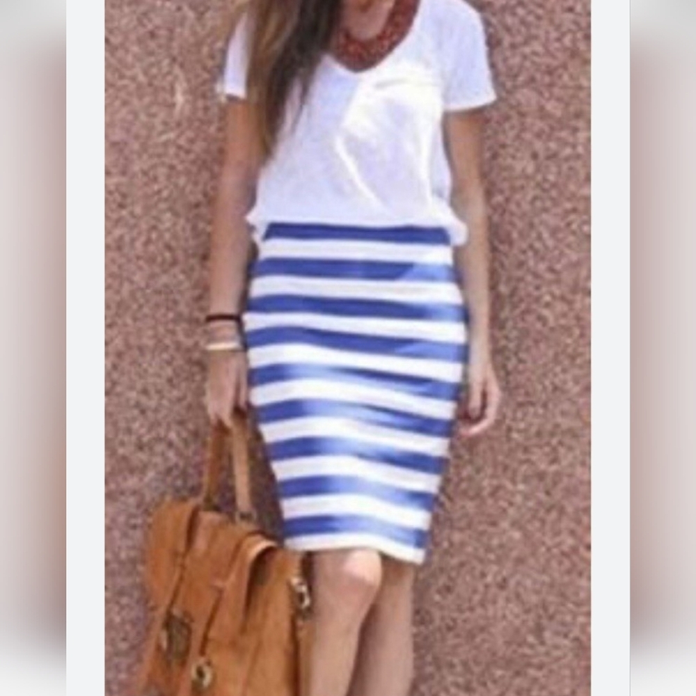 Lauren Ralph Lauren White and Blue‎ Pencil Skirt Knee-Length Casual. SIZE L.